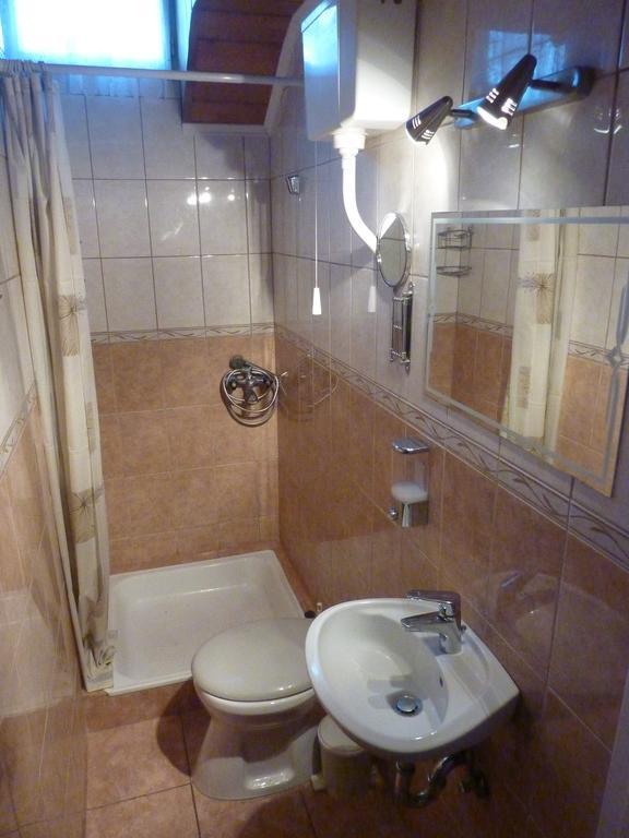 Vadasztanya Apartmanhazak Siofok Room photo