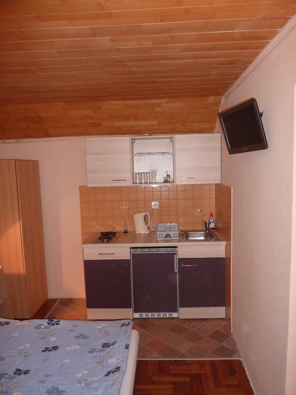 Vadasztanya Apartmanhazak Siofok Room photo