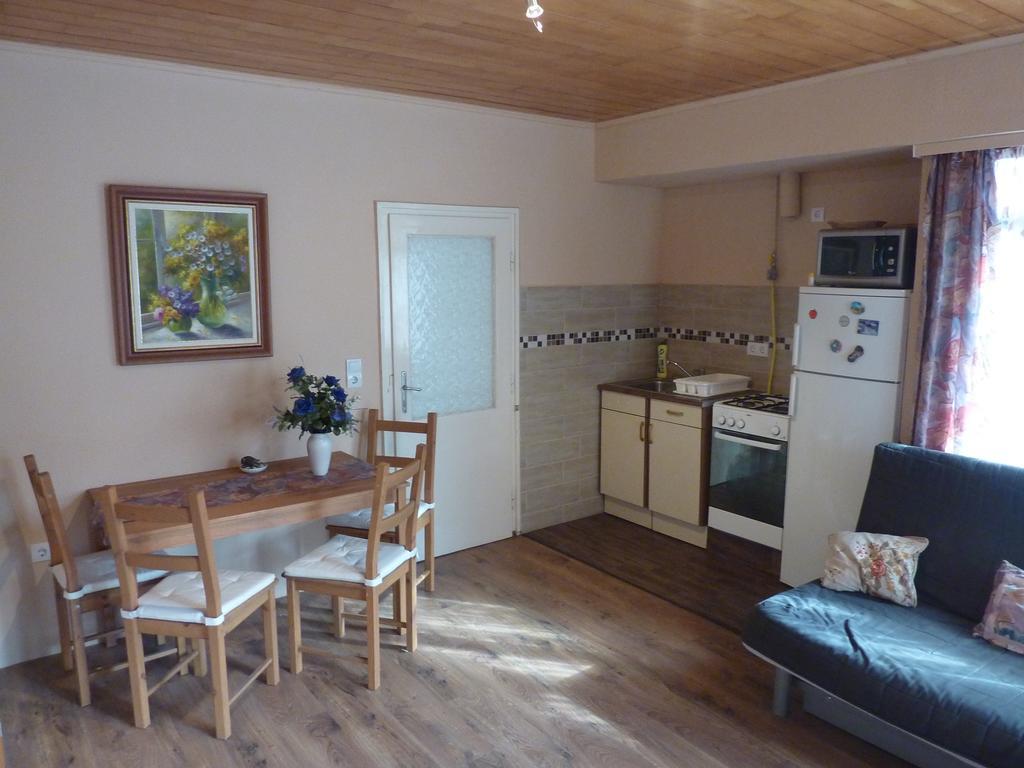 Vadasztanya Apartmanhazak Siofok Room photo