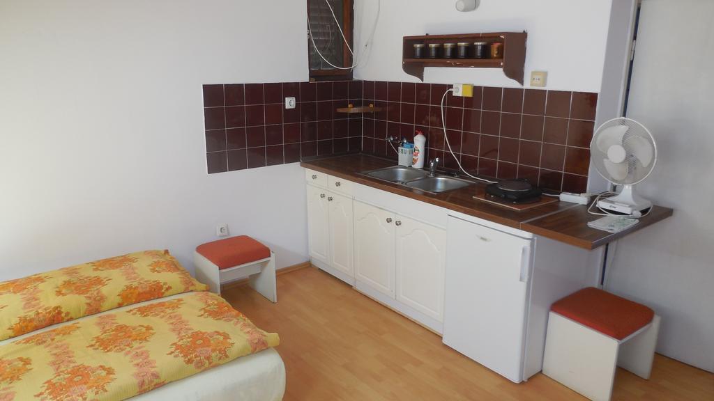 Vadasztanya Apartmanhazak Siofok Exterior photo